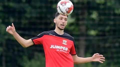 阔的舞台 阔的舞台