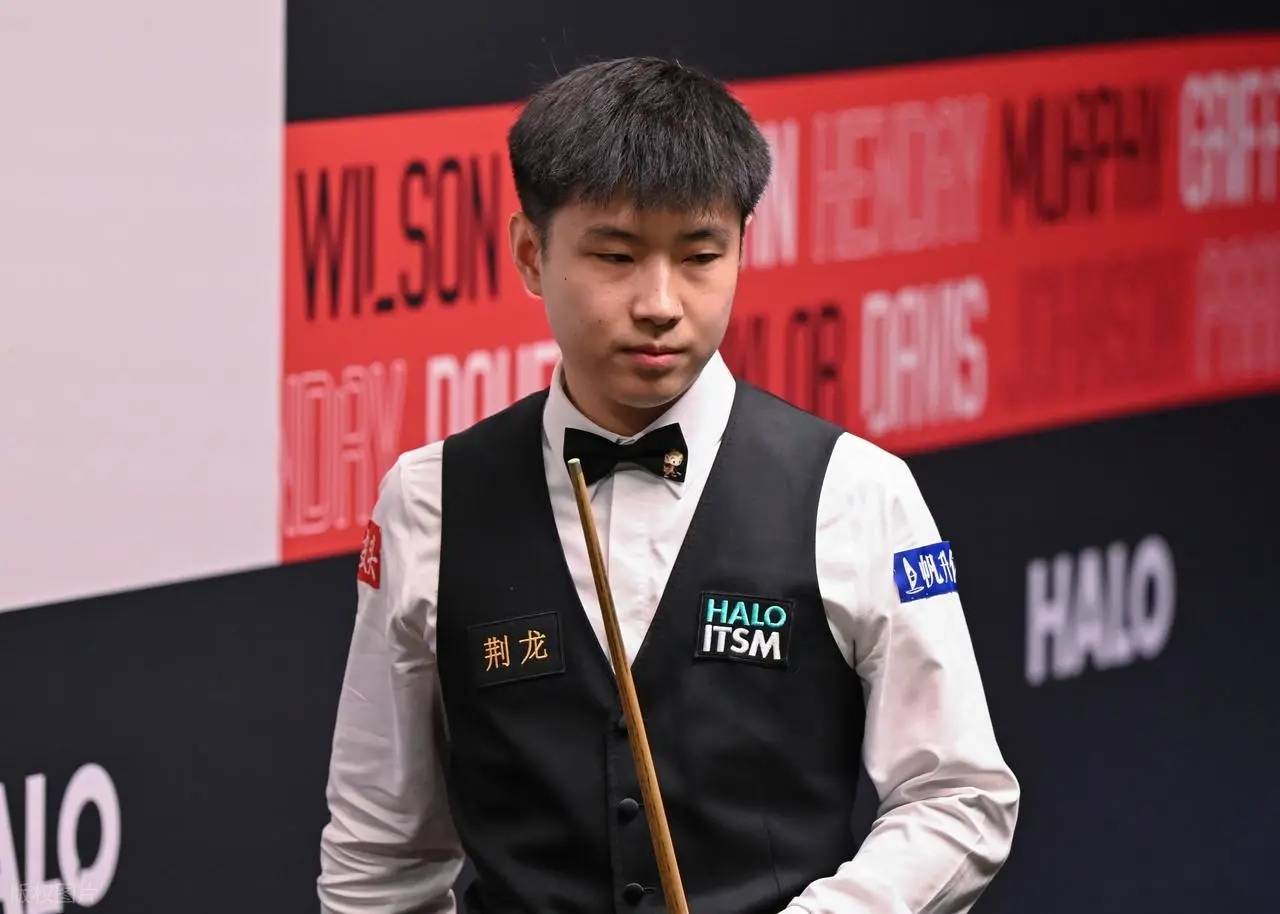 与球迷的 与球迷的