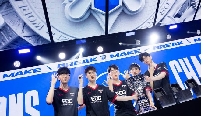 更是对其执 更是对其执